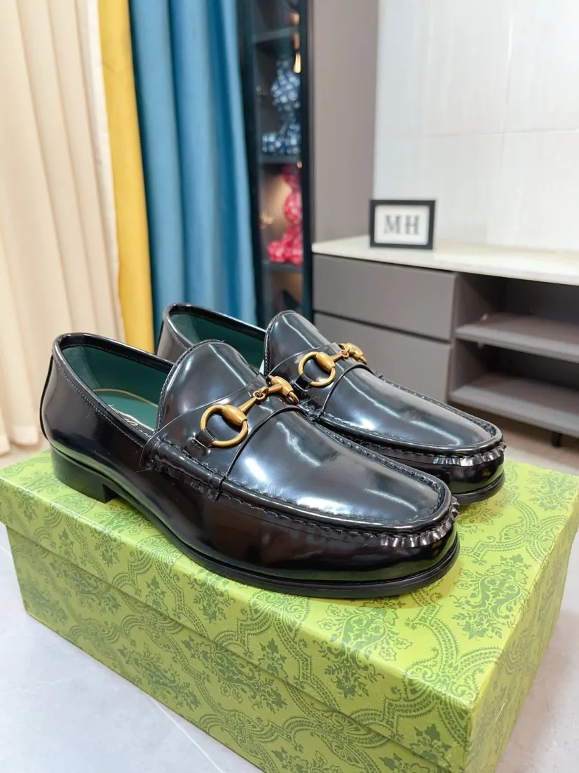 Men's Men's Shoes💰560🌹🌹[GUCCI] Gucci leather shoes are the most popular classic. Synchronized with the official website, the upper is made of Italian first-layer cowhide ➕cowhide lining, with unique brand and unique craftsmanship. Highlighting the hot style of the new year. Stop hesitating, stop wandering, get it now. Number: 38--44